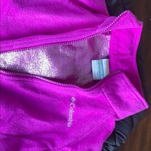 fleece jacket, zippered front, front pockets